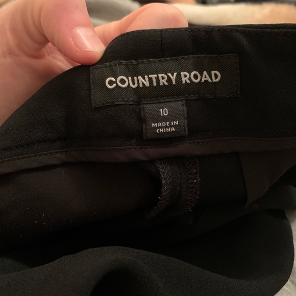 Elegant COUNTRY ROAD slacks in black - Picture 2 of 7